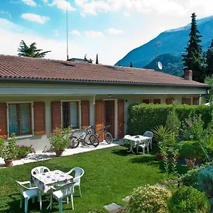 Casa Facchinetti Orange Apartment