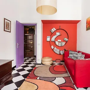 casa-vacanze-a-pochi-passi-da-villa-bellini.catania-hotels.net/