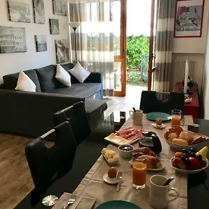Riki's In Apartment